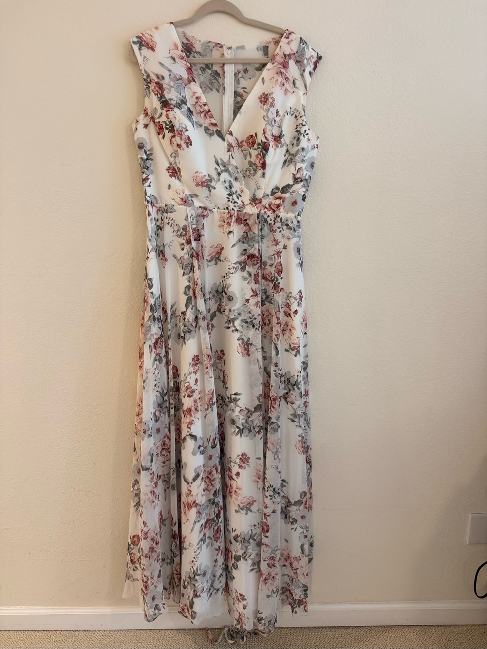 Ivory Maxi Dress with Pink Floral Print and V-Neck